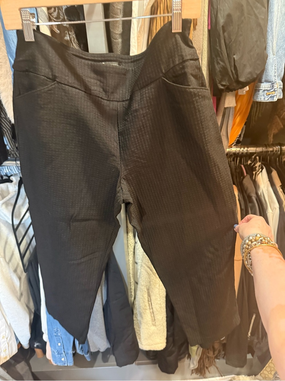 Versona Black Textured Pull-On Pants